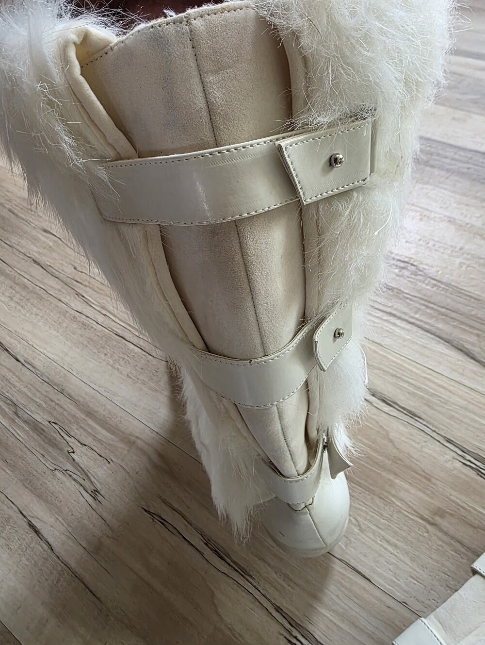 Vtg Baby Phat White Faux Fur Mid-Calf Winter Boots Y2K McBling 8.5M Apres - Picture 6 of 13